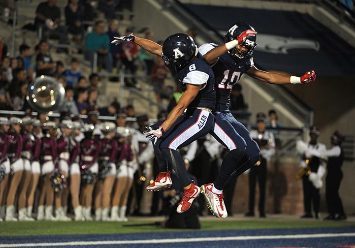 Allen stays perfect on Senior Night against Wylie