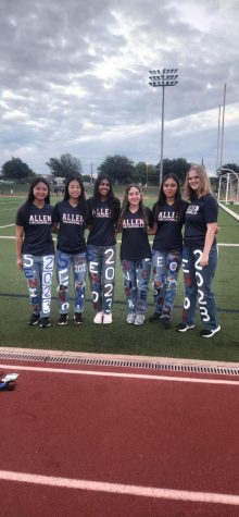 Seniors Faith Duong, Melody Wu, Meghana Natajaran, Amber Valera, Chelsea Nuñez and Callie Jansen wear their senior jeans before the first pep rally of the school year. “Put your personality into your jeans because you want to love what youre wearing,” Jansen said. Image provided by Faith Duong.