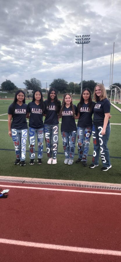 Seniors+Faith+Duong%2C+Melody+Wu%2C+Meghana+Natajaran%2C+Amber+Valera%2C+Chelsea+Nu%C3%B1ez+and+Callie+Jansen+wear+their+senior+jeans+before+the+first+pep+rally+of+the+school+year.+%E2%80%9CPut+your+personality+into+your+jeans+because+you+want+to+love+what+youre+wearing%2C%E2%80%9D+Jansen+said.+Image+provided+by+Faith+Duong.